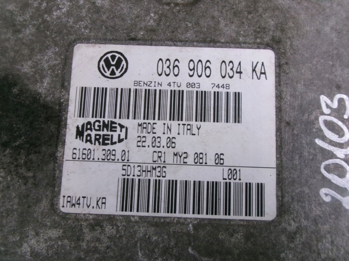 VW VENTO GOLF III 1.8IE 75KM CONTRÔLEUR MOTEUR ORDINATEUR 036906034KA