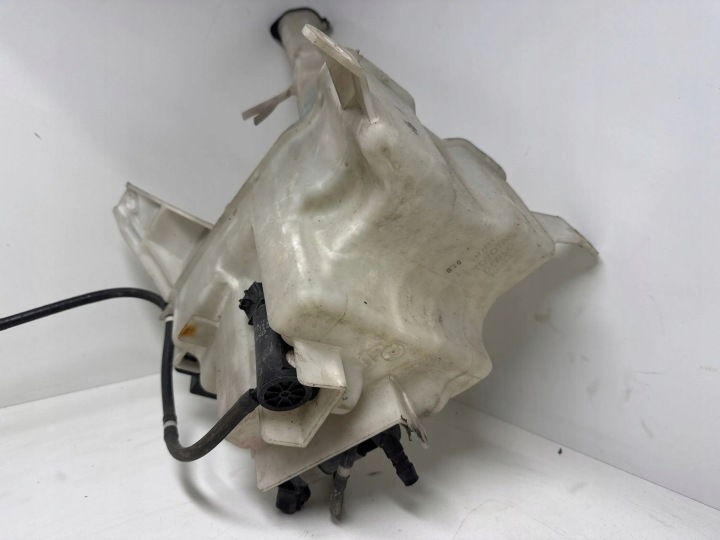 RÉSERVOIR LAVE-GLACES 2005 LEXUS LS UCF30 060851028
