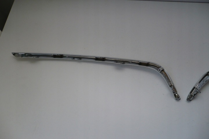 KIA CEED III 3 GT LINE LIFT 21- MOULURE CHROME PARE-CHOCS AVANT DROIT GAUCHE