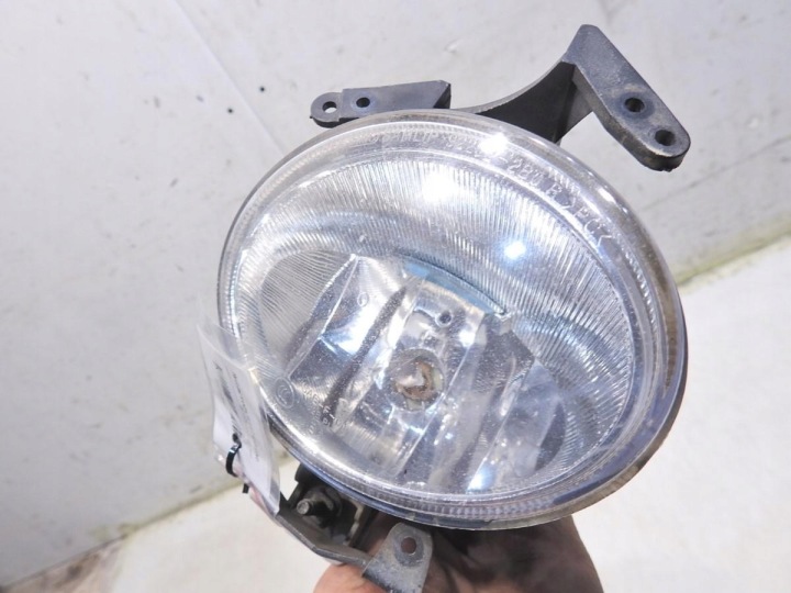 PHARES ANTIBROUILLARD DROIT HYUNDAI SANTA FE II A046695