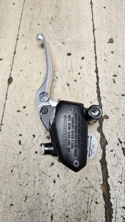 POMPE DE FREIN AVANT POIGNÉE KAWASAKI VERSYS Z900 ER6