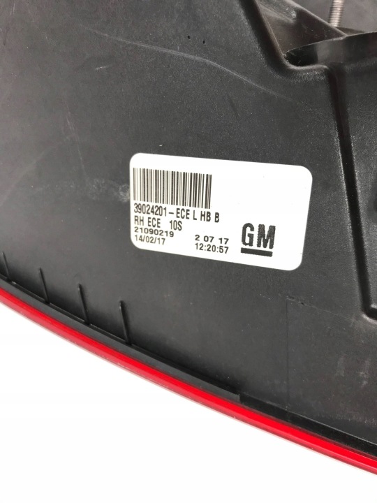 PHARE DROITE ARRIÈRE LIFT OPEL INSIGNIA 39024201