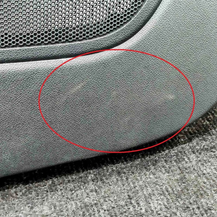 AUDI A1 2014 GAUCHE CÔTÉ CARDAN BRODERIE PORTES AVANT