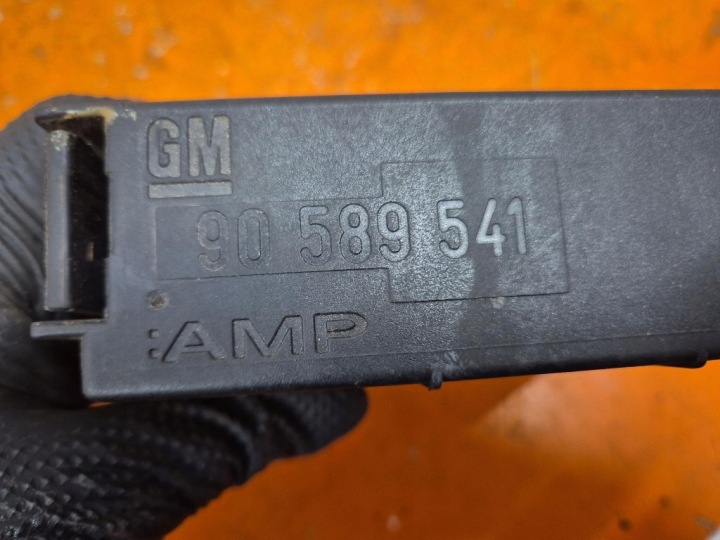 OPEL MERIVA-A 04-10 1.6B BOÎTE FUSIBLES 90589541 Z16XEP