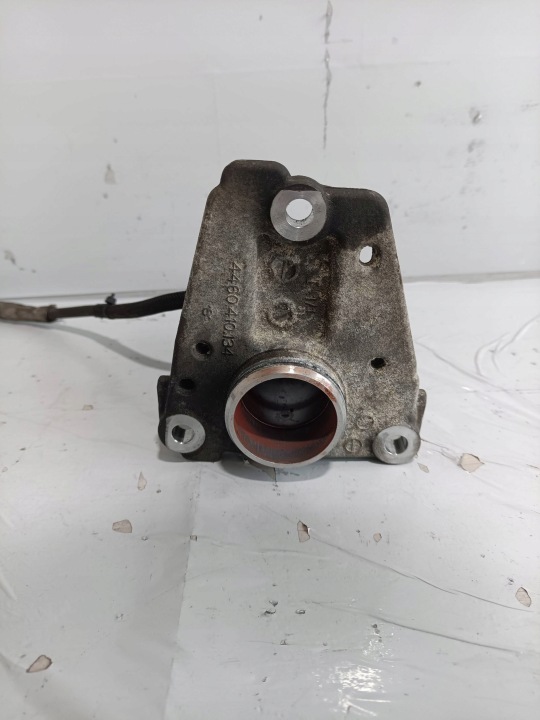 FIXATION AVANT DIFFÉRENTIEL 2017 CADILLAC CT6 84056149