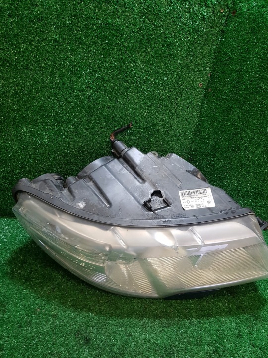 PHARE DROITE AVANT SKODA SUPERB 2 2009 3T1941016 1EL247047-02 H7