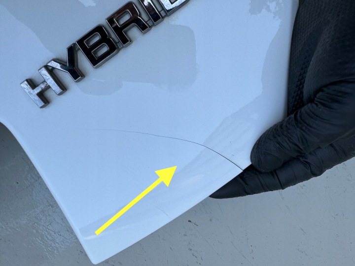 TOYOTA CHR C-HR I 1 16R- CACHE COUVERCLES DE COFFRE COUVERCLES DE COFFRE ARRIÈRE ARRIÈRE 76811-F4010
