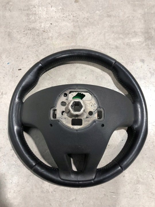 VOLANT VOLVO S60 31250592