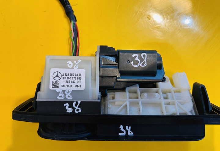 POIGNÉE BOUTON CAMÉRA COUVERCLES DE COFFRE MERCEDES C-KLAS BERLINE W205 A2227500893