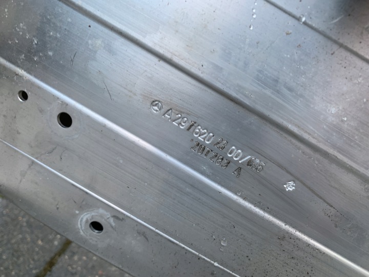 MERCEDES RENFORCEMENT PANNEAU AVANT RADIATEURS PARE-CHOCS EQS 297 W297 V297