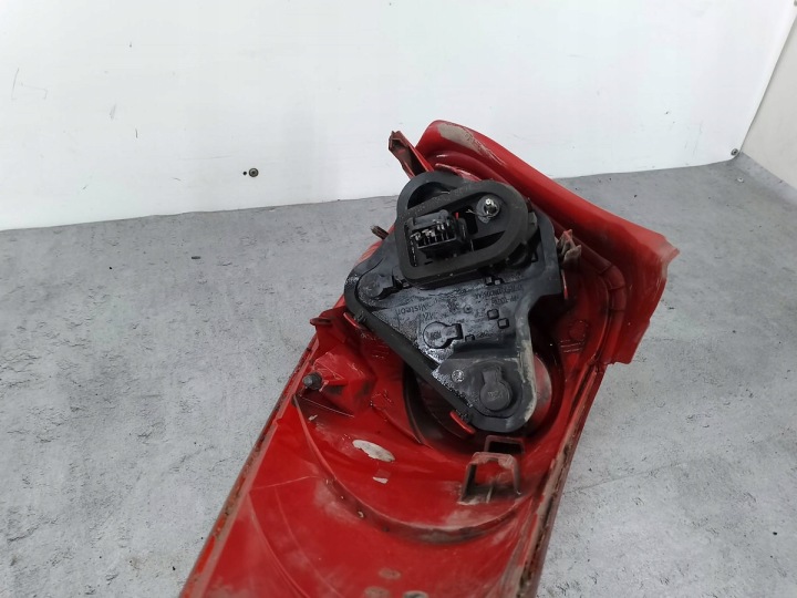 PHARE ARRIÈRE GAUCHE PEUGEOT 207 9680158080 UNIVERSEL