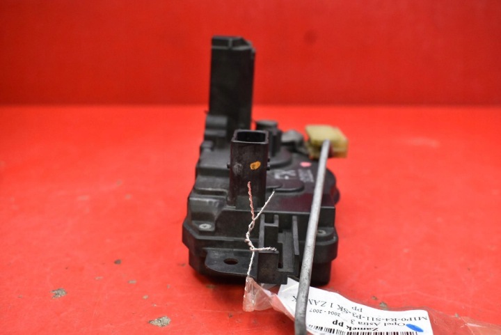 SERRURE DE PORTE DROIT AVANT AVANT EUROPE 13128112 FX OPEL ASTRA 3 III H 04-07