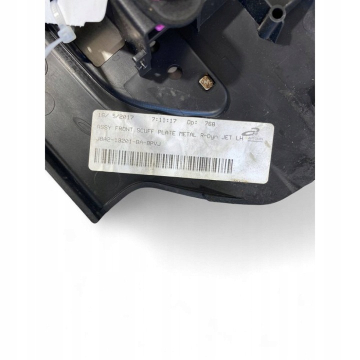 LAND ROVER RANGE ROVER VELAR REVÊTEMENT SEUIL PORTES AVANT J8A213201BA