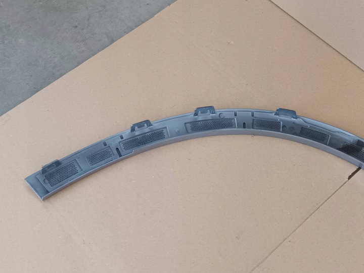 MOULURE AVANT DROITE MERCEDES GLC II A254 W254 AVANT DROIT