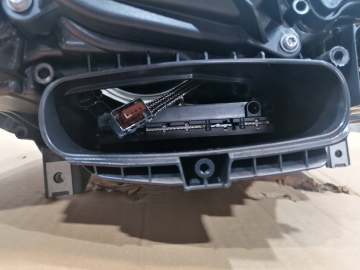 BMW 5 F10 F11 PHARE GAUCHE XÉNON NEUF 7343911