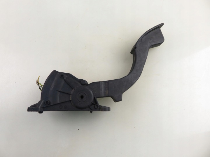 POTENTIOMÈTRE GAZ FORD FOCUS II 1.6 4M519F836AJ 6PV00864162