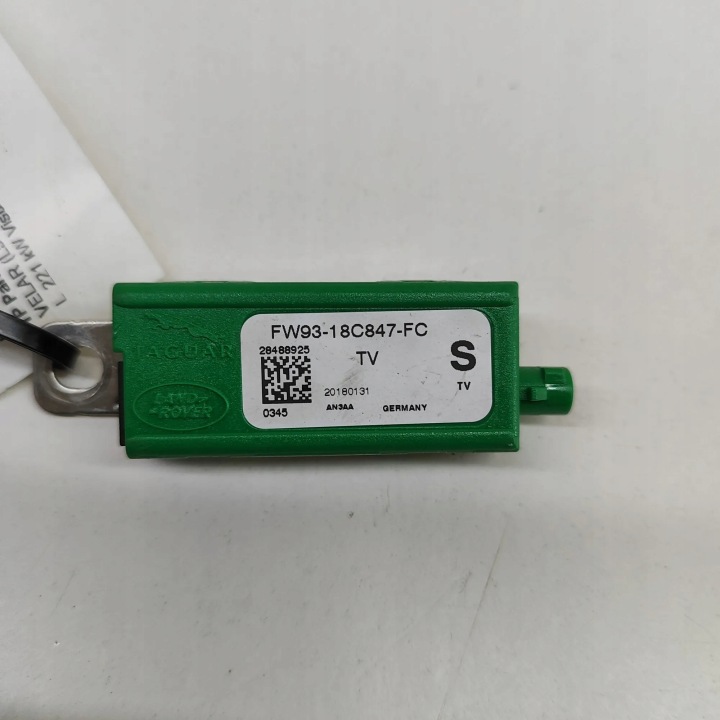 AMPLIFICATEUR D'ANTENNE LAND ROVER RANGE ROVER VELAR (L560) 28488925 27528965
