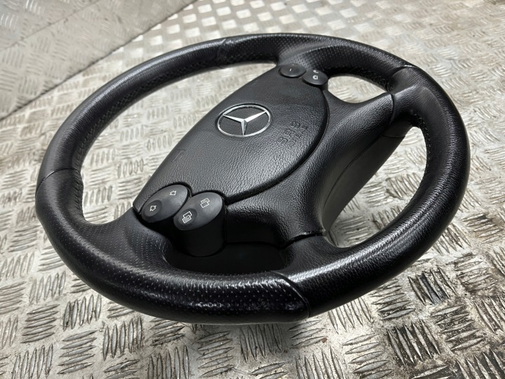MERCEDES W209 VOLANT CUIR AMG BONNES CONDITIONS PALETTES 2094603303
