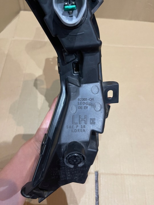 KIA E-NIRO PHARES ANTIBROUILLARD GAUCHE LANTERNE ANTIBUÉE LED FJD 92207-Q4