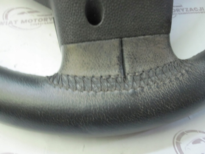 OPEL ZAFIRA B 12R VOLANT CUIR 13326397