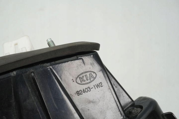 PHARE ARRIÈRE GAUCHE KIA RIO 92403-1W2
