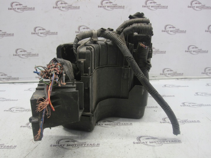 MAZDA 6 III GJ 14R BOÎTE FUSIBLES KD45L675XD KD45-66767