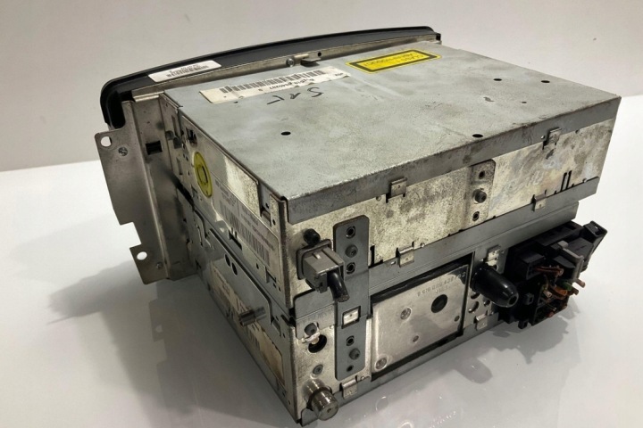 RADIO AVEC NAVIGATION MERCEDES-BENZ C (W203) A2038273642 2.2L DIESEL 110KW 2005