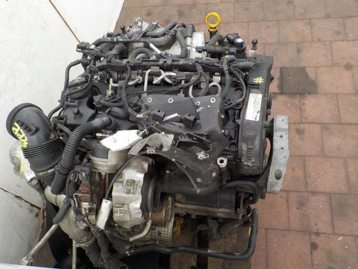 VW PASSAT B8 17R 2.0 TDI 190KM MOTEUR DFC COMPLET FILM