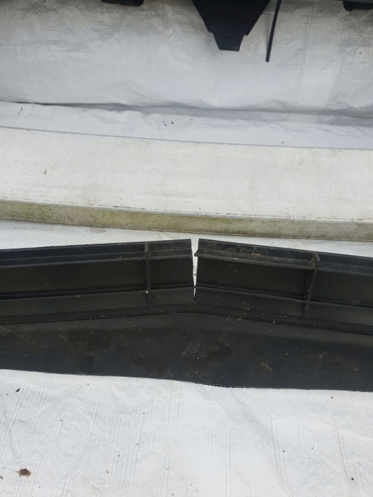 MERCEDES A-KLASA W169 04-08 PANNEAU AVANT RENFORCEMENT POUTRE SOUS PARE-CHOCS AVANT