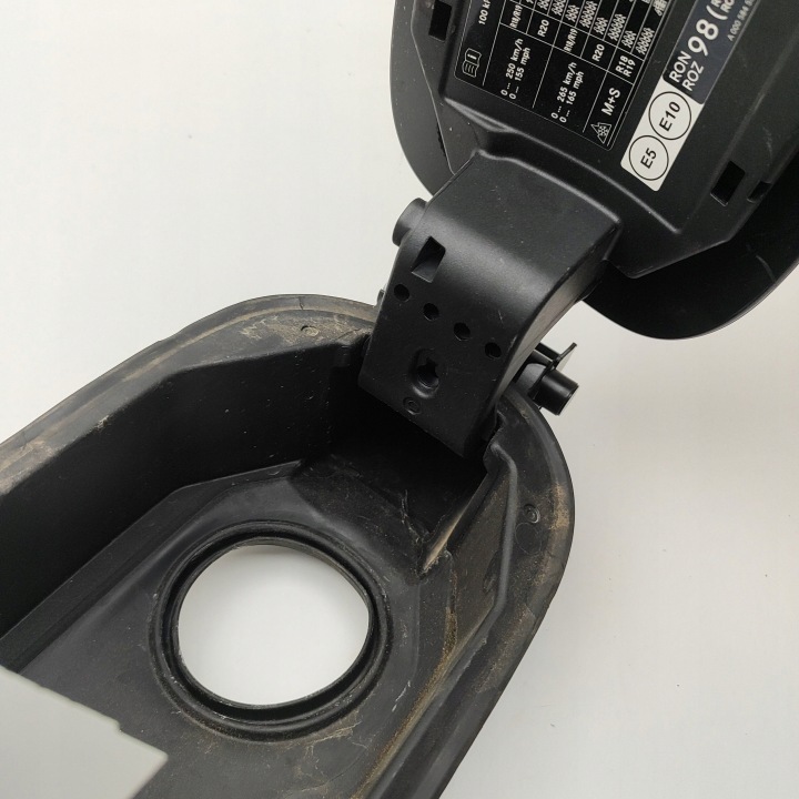 MERCEDES-BENZ C W206 2024 CLAPET GOULOTTE DE REMPLISSAGE CARBURANTS