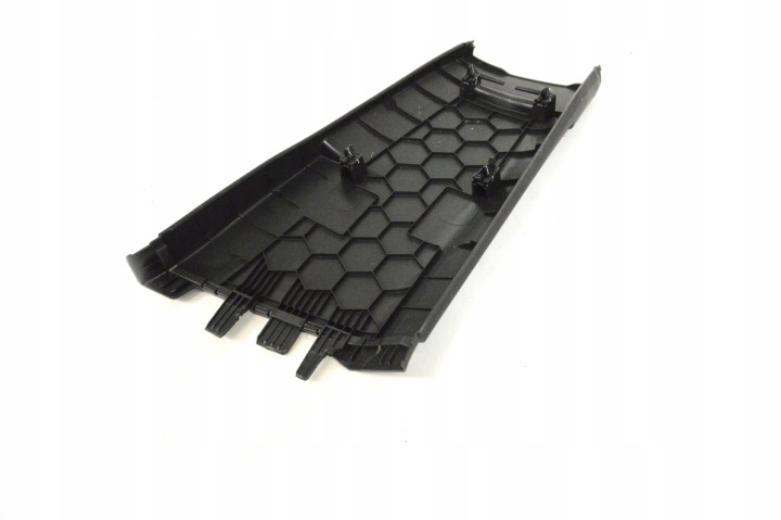 SEAT LEON IV 2020 GAUCHE CÔTÉ PROTECTION INFÉRIEURE MONTANTS B