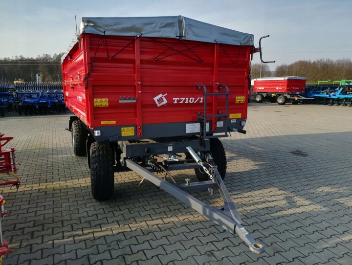 REMORQUE ROLNICZA DWUOSIOWA METAL-FACH T710/1 6T BASCULEMENT 3-STRONNY RATY 0%