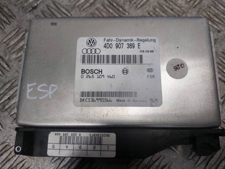 KIT DE DÉMARRAGE AUDI A8 D2 2.5 TDI 4D0907401K 4D0919033CA