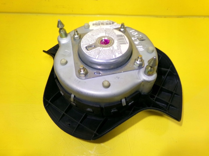 VOLANT AVEC COUSSIN SEAT IBIZA III 6L0419091F NR179