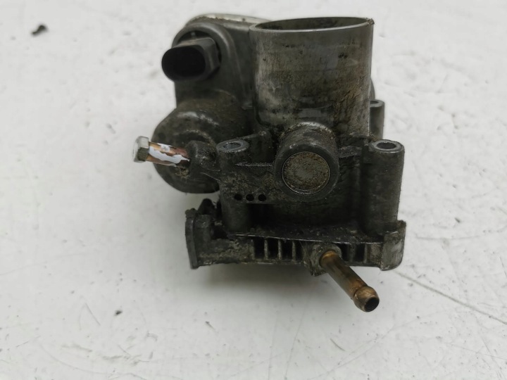 AUDI A2 2001 PAPILLON DES GAZ 408238321006