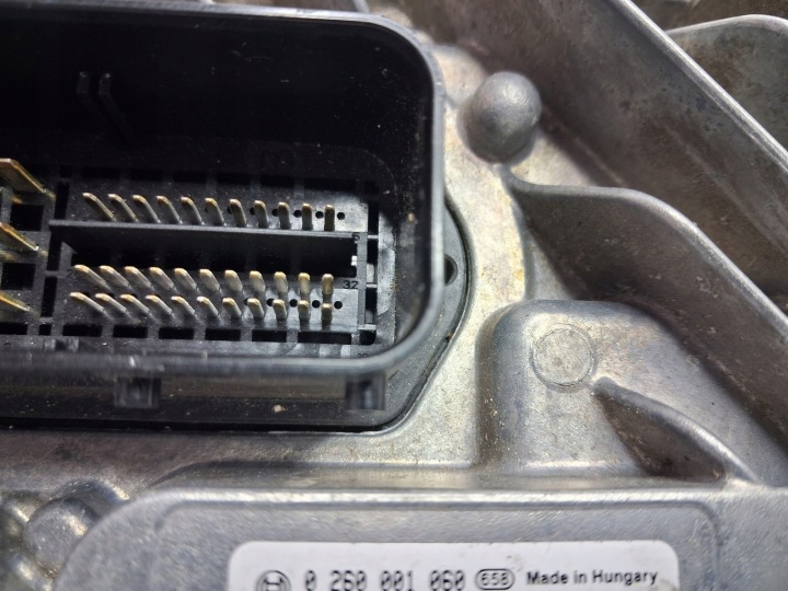 ORDINATEUR MODULE CONTRÔLEUR RENAULT 0260001060 2510261400
