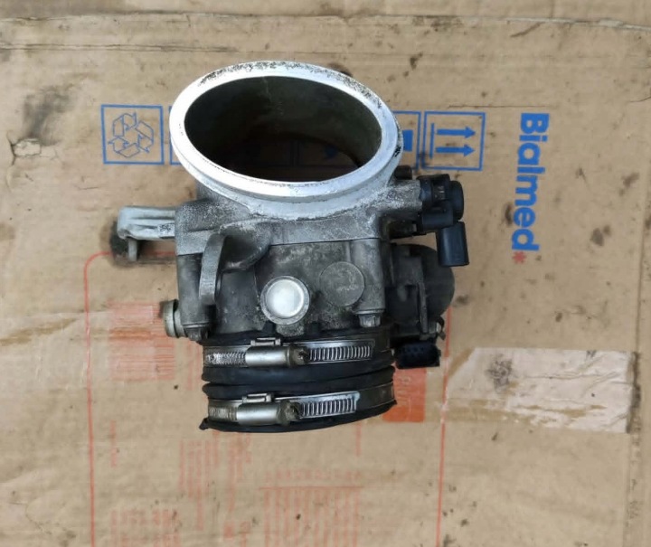 PAPILLON DES GAZ MERCEDES W220 S600 W215 CL600 V12 5.8