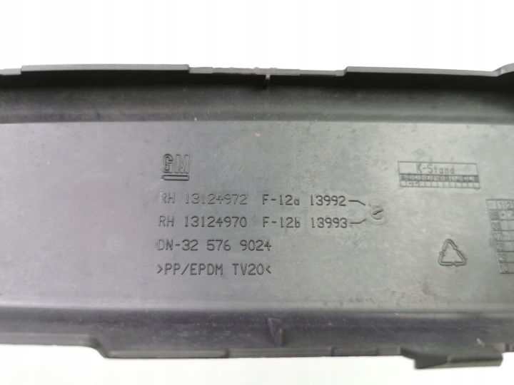 MOULURE PARE-CHOCS DROIT AVANT OPEL ZAFIRA B OE 1400336 13187202