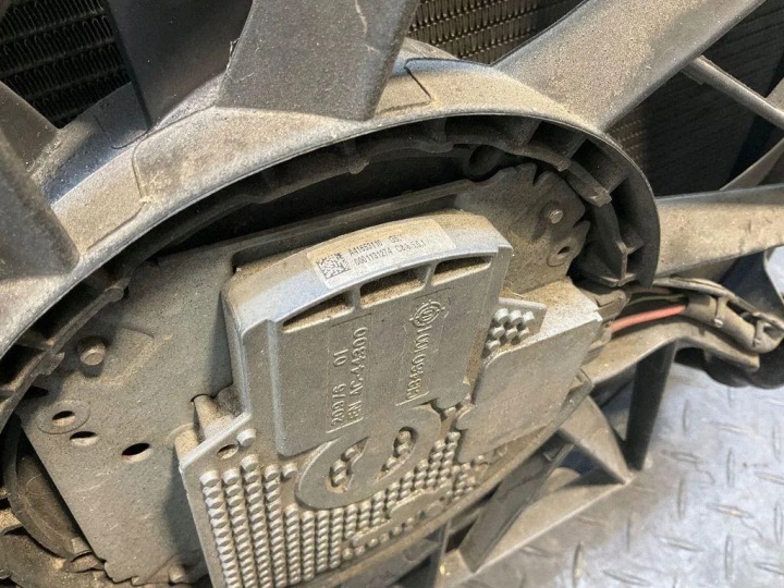 BMW X3 F25 X4 F26 N20B20A RADIATEUR VENTILATEUR ENSEMBLE 7601176