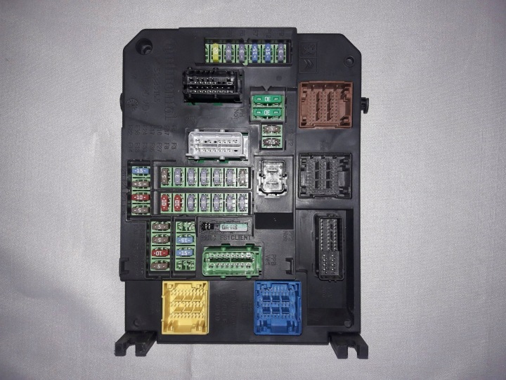 COMPLET KIT DE DÉMARRAGE ECU SID807EVO+BSI 9806687880 PEUGEOT 308 T9