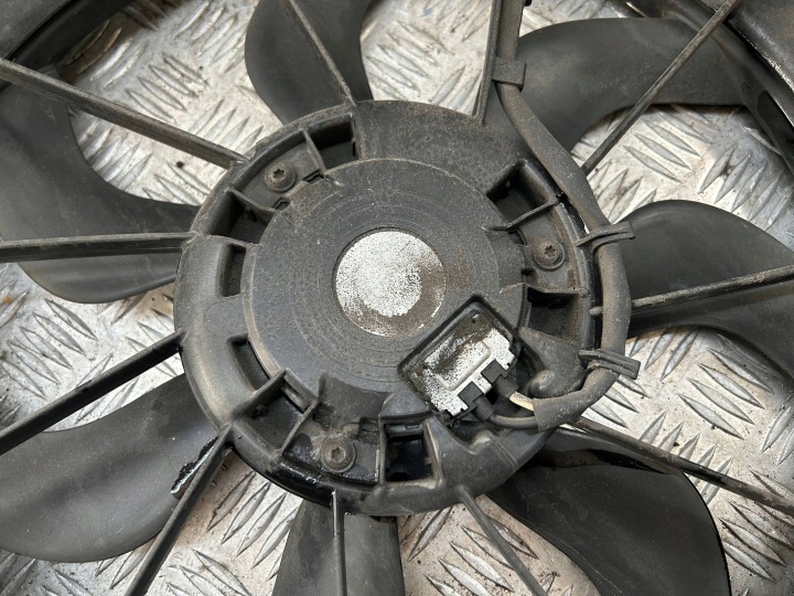 VENTILATEUR CHLODNICHY CHÂSSIS MERCEDES B-KLASA W246 W176 1.5 A2465000093