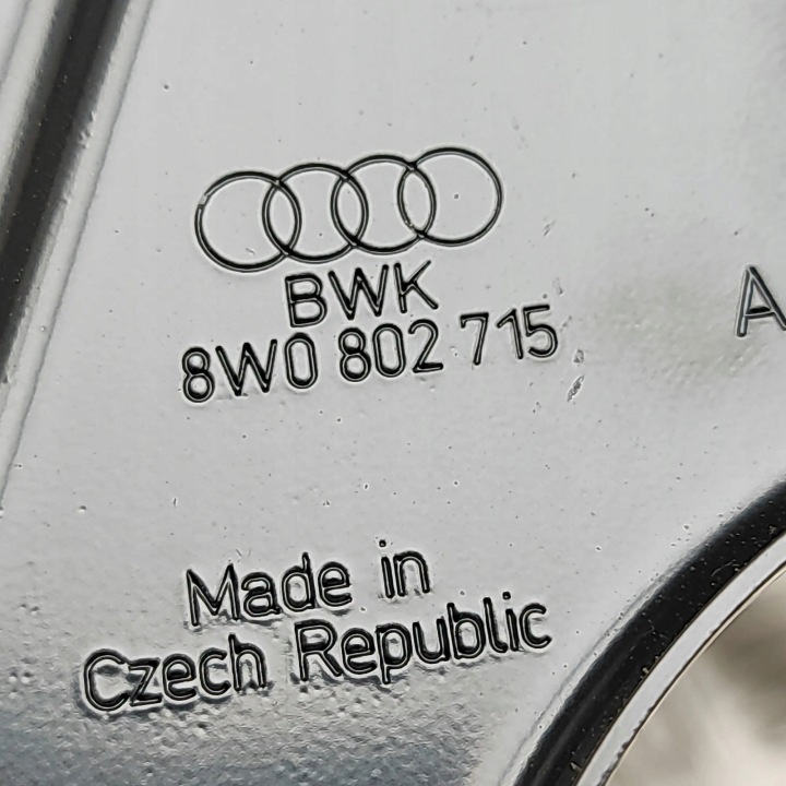 FIXATION ROUES DOJAZDOWEGO AUDI A4 ALLROAD (8WH, B9) 8W0802715A 33632428