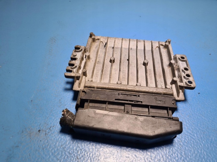 RENAULT SCENIC I LIFT ORDINATEUR CONTRÔLEUR MOTEUR 8200214973 8200080285