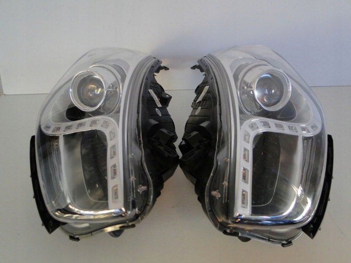 MERCEDES PHARE AVANT GAUCHE DROITE HYUNDAI I40 XÉNON ROTATIF