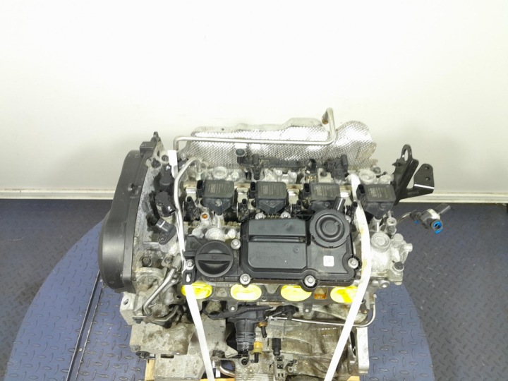 VOLVO XC60 II LIFT 2.0 B5 249 KM MILD HYBRID MOTEUR ESSENCE B420T10