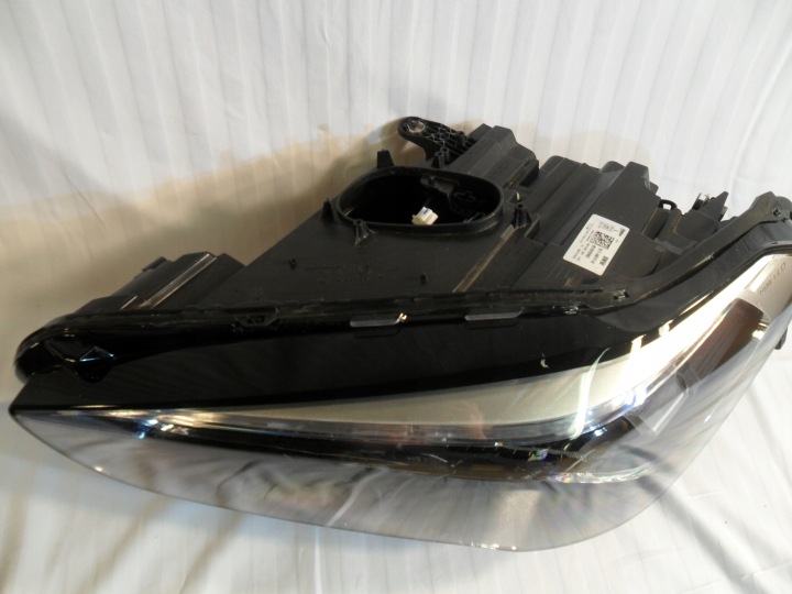 PHARE GAUCHE AVANT EUROPE 90178479 BMW X1 F48 LIFT COMPLET LED 5A01171