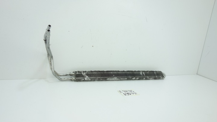 MERCEDES VITO W639 2003- RADIATEUR HUILES AMPLIFICATEUR A6394663524