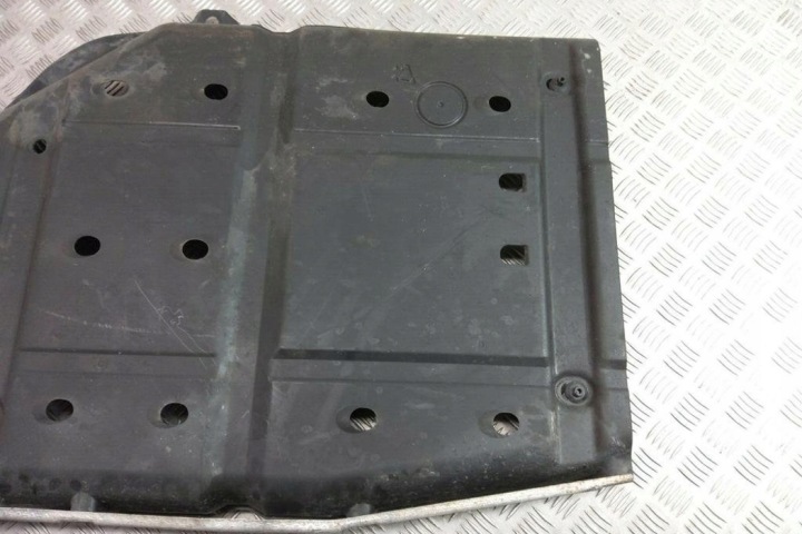 AUTRE CAPUCHONS CHÂSSIS LEXUS RX (_L2_) 7764148100 4.5L 2020