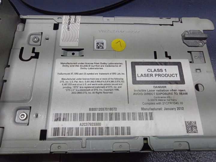 VW PASSAT B7 RADIO NAVIGATION MONITEUR 1T0035680H