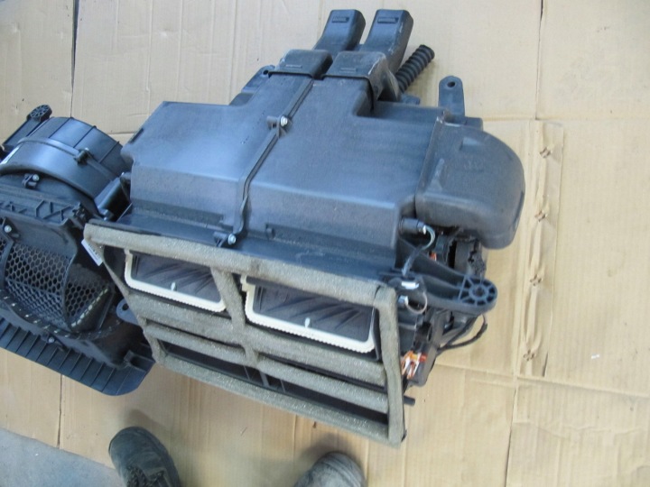 CHRYSLER PACIFICA 17- CHAUFFAGE AVANT AVANT 3.6 CHLODNICZKI